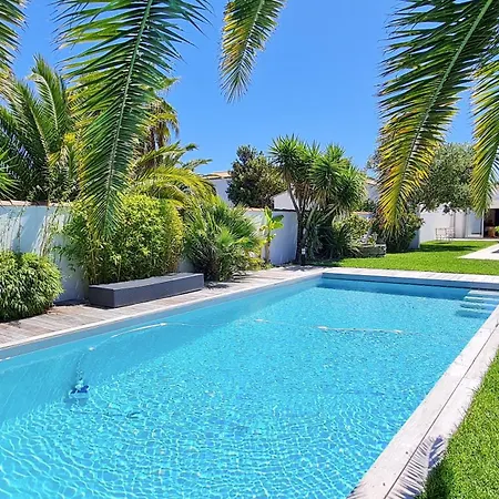 Superbe Avec Piscine Chauffee, Boulodrome Et Parking فيلة