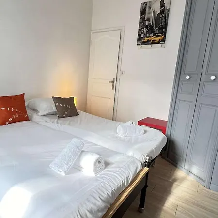 Superbe Avec Piscine Chauffee, Boulodrome Et Parking فيلة *