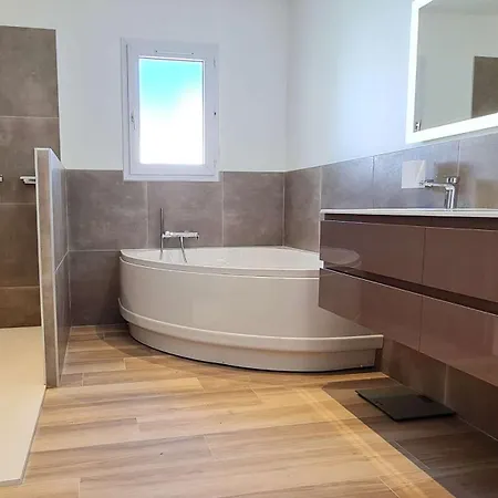 Superbe Avec Piscine Chauffee, Boulodrome Et Parking فيلة Sainte-Marie-de-Ré